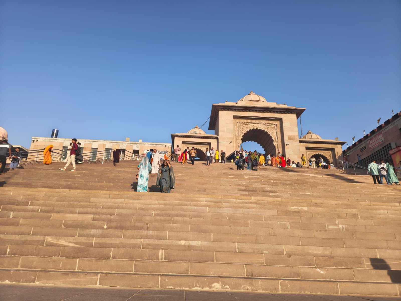 Kashi Vishwanath ki Nagari mein Mein2 Driver Services ka Paracham: Ek Shubh Shuruat aur Behtareen Seva!