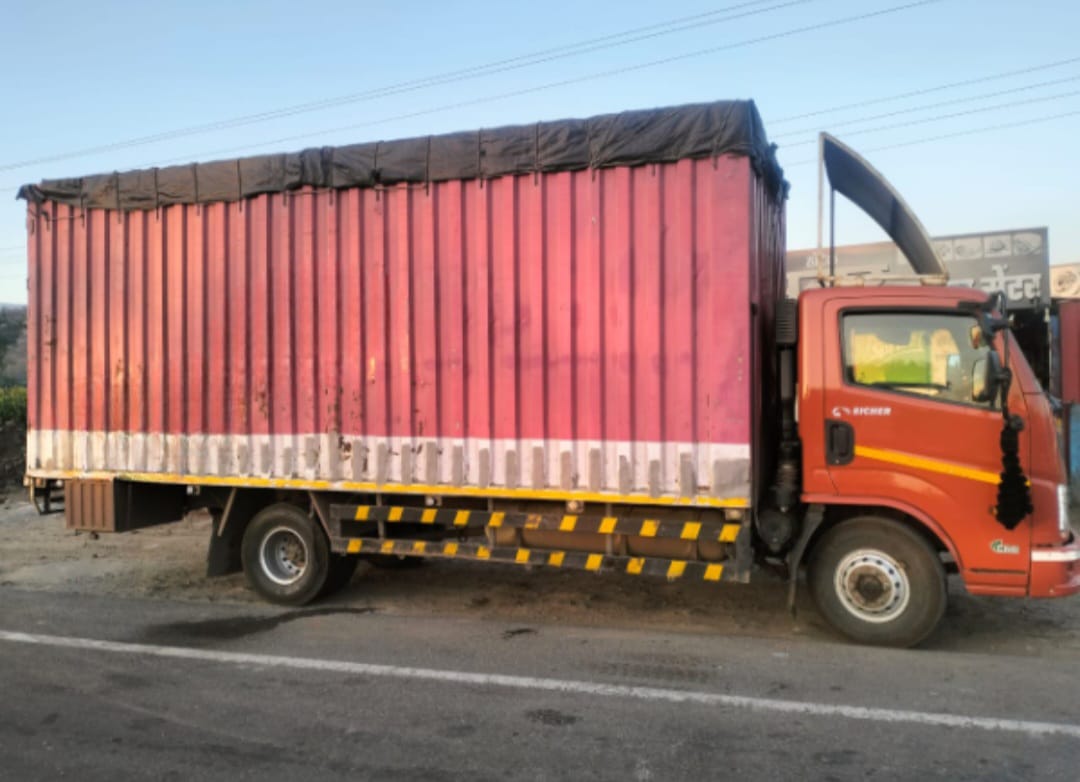20 Feet Eicher Truck Driver Job in Noida (Closed Body)